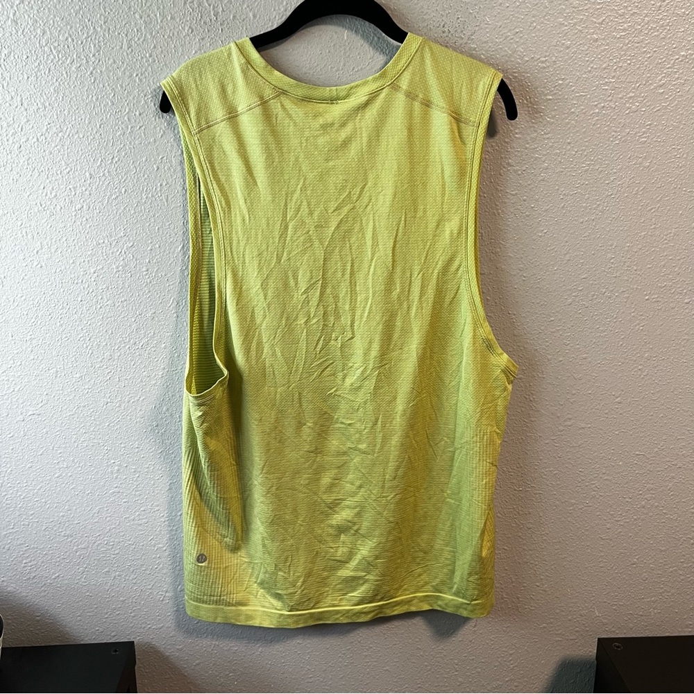 Lululemon Mens Metal Vent Tech Tank Green